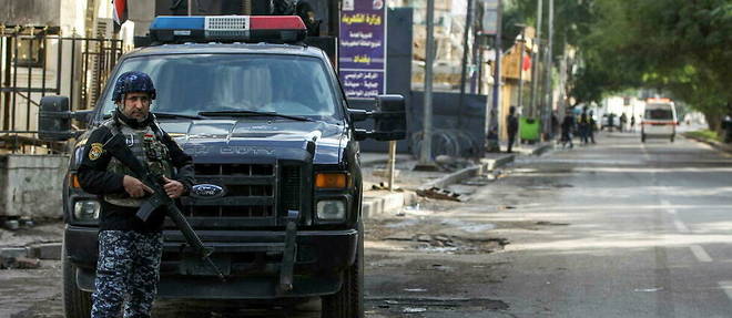 Les policiers irakiens etaient en pleine operation antidrogue au moment de la decouverte du tableau. 
