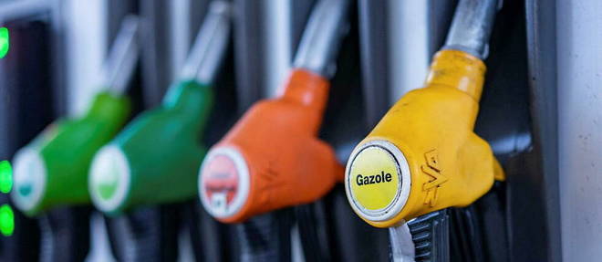 La ristourne consentie par l'Etat francais sur le prix du carburant a la pompe seduit les automobilistes suisses.
