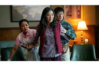 Stephanie Hsu, Michelle Yeoh et Ke Huy Quan dans  Everything Everywhere All at Once , en salle le 31 aout.
