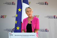 La Première ministre Élisabeth Borne à l'université d'été du Medef, à Paris, le 29 août 2022. 
