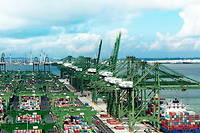 Singapour, barom&egrave;tre du commerce mondial