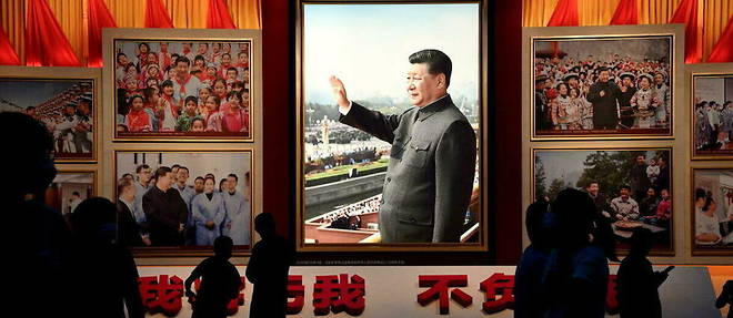 Des images du president chinois au musee du Parti communiste. 
