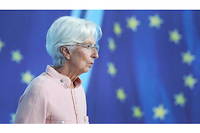 Christine Lagarde doit accomoder les « colombes », prudentes sur le resserrement monétaire, et les « faucons », partisans d'une remonté des taux importante, de son conseil des gouverneurs. 

