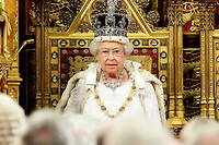 La reine Elisabeth II, au House of Lords, en 2016.
