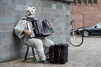 L'accordéon est souvent associé à un certain folklore.

