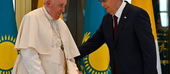 Au Kazakhstan, le pape defend le multilateralisme face a la logique de "blocs"