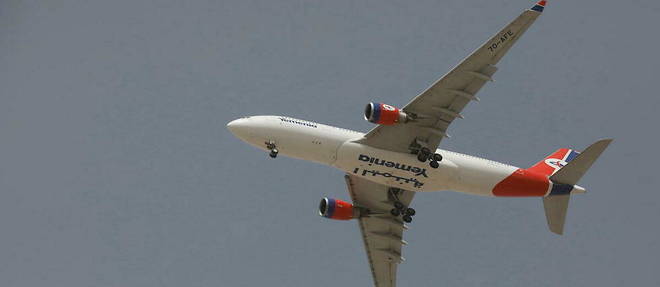 La compagnie aerienne Yemenia Airlines a ete condamnee a une amende de 225 000 euros apres le crash d'un de ses appareils survenu en 2009, qui a coute la vie a 152 personnes (image d'illustration).
