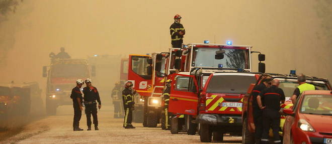 Apres La Teste-de-Buch et Landiras, un nouvel incendie ravage la Gironde a Saumos depuis le 13 septembre.
