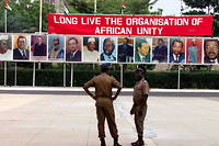 « L’Afrique s’unira ou elle périra », disait Kwame Nkrumah, premier présdident du Ghana indépendant. 
