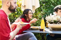Selon une récente étude, l'heure à laquelle les repas sont pris a une influence sur la santé mentale.
