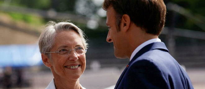 Malgre une dizaine de prises de parole publiques, Elisabeth Borne n'a pas dit un mot sur les retraites la semaine derniere. Elle retrouvera Emmanuel Macron vendredi, jour de leur rendez-vous hebdomadaire.  
