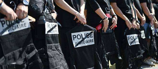 A Toulon, des membres de la PJ "en deuil" mobilises contre la reforme de Darmanin