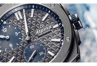 <p style="text-align:justify">Signee Alpina, la nouvelle montre Alpiner Extreme Regulator Automatic de 41 mm de diametre est realisee en serie limitee de 888 exemplaires. 1 995 EUR.
