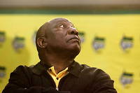 Il avait jure de lutter fermement contre la corruption qui a gangrene l'Afrique du Sud sous la presidence de son predecesseur, Jacob Zuma. Cyril Ramaphosa doit aujourd'hui se sortir du scandale Phala Phala, qui envoie des signaux negatifs quant a sa determination.
