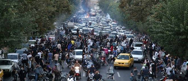 Iran: l'acces aux reseaux sociaux bloque, au moins 17 morts lors des protestations