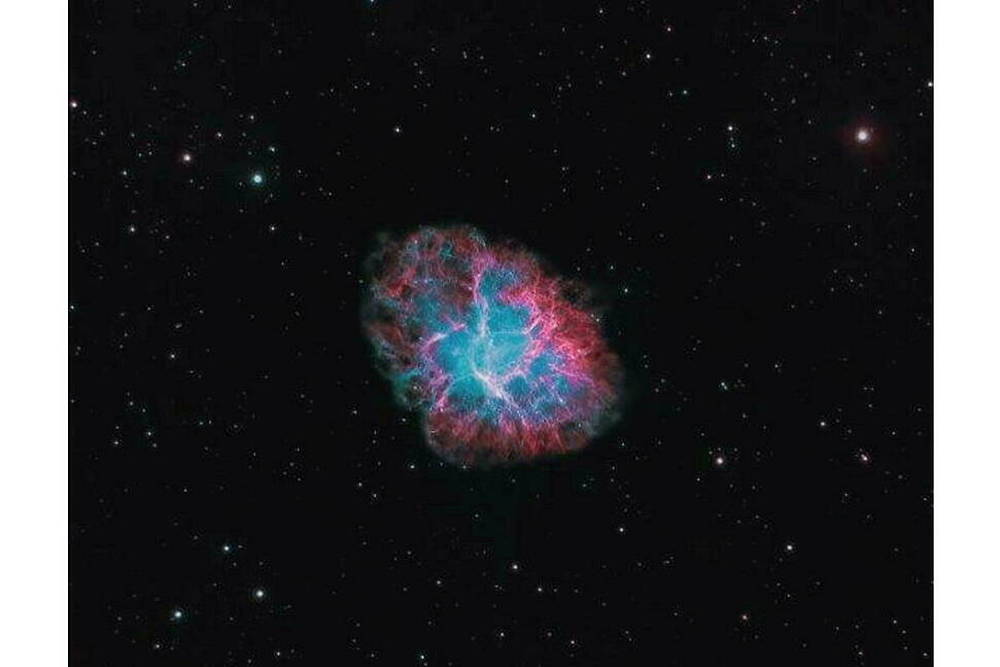 The Crab Nebula in Hydrogen and Oxygen