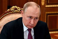 L&rsquo;Occident doit cesser de fournir des armes &agrave; l&rsquo;Ukraine, avertit Poutine