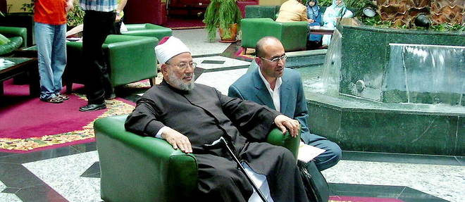 Youssef Qaradawi lors du Conseil europeen de la fatwa a Istanbul.
