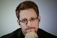 Edward Snowden, privé de son passeport américain sur demande de Washington, s'était retrouvé à Moscou en mai 2013.
