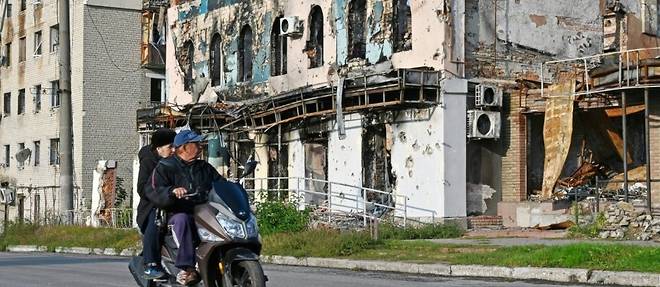 Ukraine: les dirigeants prorusses reclament l'annexion, l'UE veut des sanctions