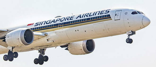Un avion de la Singapore Airlines a ete vise par une fausse alerte a la bombe, mercredi 28 septembre 2022.
