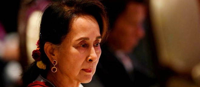 L'ancienne cheffe du gouvernement birman Aung San Suu Kyi a ete condamnee a trois ans de prison supplementaires pour violation de la loi sur les secrets officiels.
