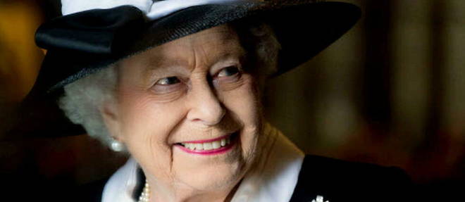 La reine etait agee de 96 ans.
