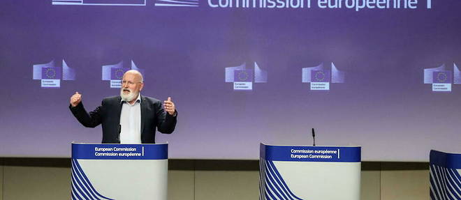 Frans Timmermans, le vice-president de la Commission europeenne, lors d'une conference de presse consacree au RePowerUE, le 18 mai 2022.

