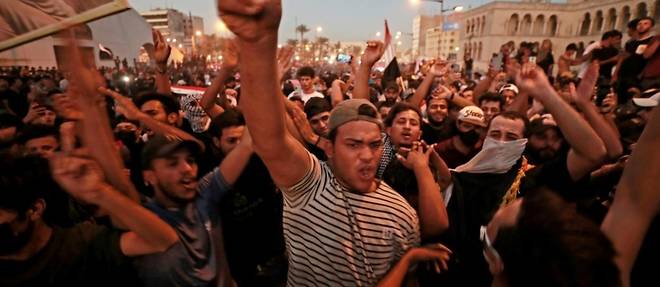 Des milliers d'Irakiens commemorent le soulevement anti-pouvoir de 2019