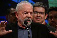 Br&eacute;sil&nbsp;: Lula arrive en t&ecirc;te de la pr&eacute;sidentielle, talonn&eacute; par&nbsp;Bolsonaro