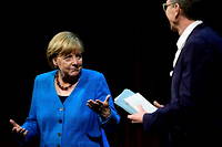 Le HCR a vanté « le leadership, le courage et la compassion » de l'ex-chancelière allemande.
