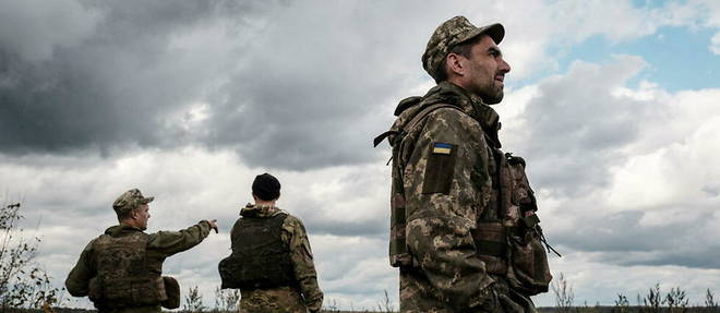  L'etat-major ukrainien s'est borne a dire dans un communique que, dans le Sud, << l'ennemi est demoralise >>.

