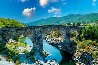 Le fleuve Tavignanu, en Haute-Corse, fait l'objet, depuis juillet 2021, d'une « déclaration » qui reconnaît ses droits.
