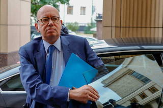 Pierre Lévy est ambassadeur à Moscou depuis le 7 janvier 2020. 
