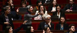 Sandrine Rousseau et le groupe EELV à l'Assemblée, le 4 octobre. « La Nupes se parle à elle-même, de ses vilenies, elle ne parle pas au pays », selon un cadre du PS.
