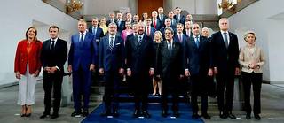 Les dirigeants de 44 pays européens se sont réunis à Prague pour lancer la Communauté politique européenne. 
