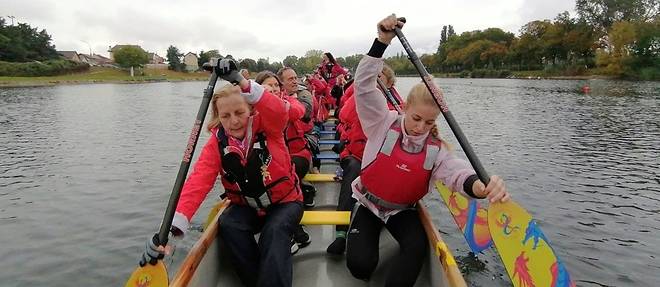 Le "dragon boat" sur M6, un sport therapie pour l'apres-cancer du sein