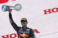 F1&nbsp;: Verstappen sacr&eacute; champion du monde apr&egrave;s un GP du Japon&nbsp;chaotique