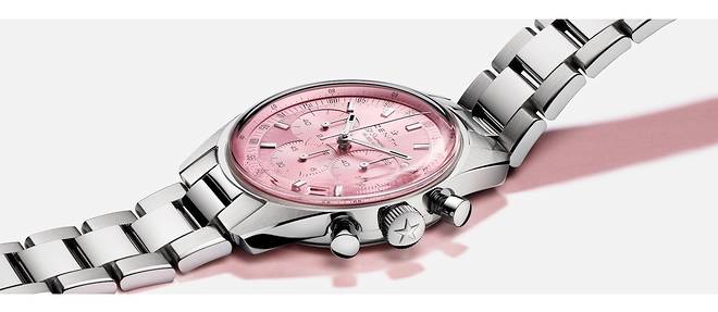 La montre Zenith Chronomaster Original Pink arbore la couleur rose associee dans le monde entier a la sensibilisation et a la lutte contre le cancer du sein.
