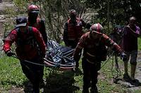 Glissement de terrain au Venezuela: les secouristes &agrave; la recherche des corps