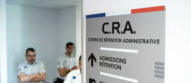 Les plans detailles de nombreux centres de retention administrative (CRA) francais, dont celui de Lyon, sont actuellement consultables sur Internet, en quelques clics.
