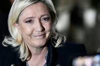 Budget: un 49.3 tardif est &quot;un d&eacute;ni de la volont&eacute; populaire&quot;, selon Marine Le Pen