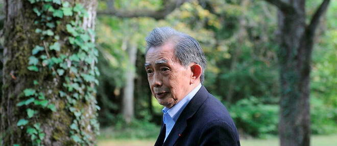 L'ecrivain, poete et calligraphe chinois Francois Cheng en 2008.
