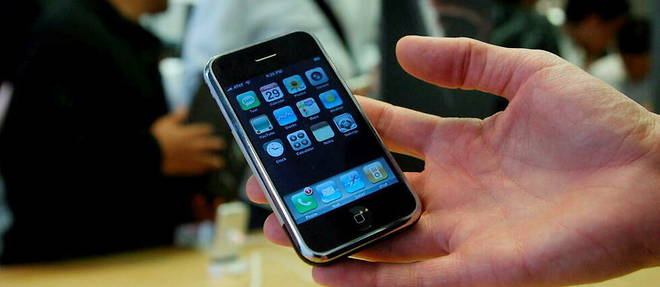 Le tout premier iPhone a ete mis en vente le 29 juin 2007.
