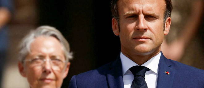 Le president Emmanuel Macron et la Premiere ministre Elisabeth Borne au mont Valerien (Suresnes), le 18 juin 2022.
