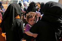 Syrie&nbsp;: la France a rapatri&eacute; 15 femmes et 40 enfants des camps de prisonniers