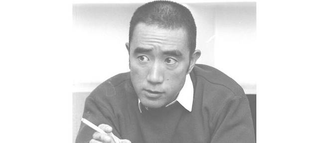 Mishima en 1968 , a Tokyo. 
