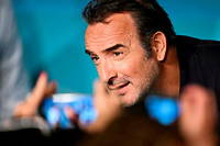 Jean Dujardin , tête d'affiche de  Novembre , le film de Cédric Jimenez
