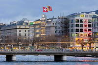 En Suisse, les activistes degonfleurs sevissent a Zurich, Bale ou encore Geneve.
