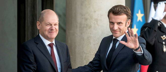 Emmanuel Macron accueille le chancelier allemand Olaf Scholz le 26 octobre 2022 a l'Elysee.
